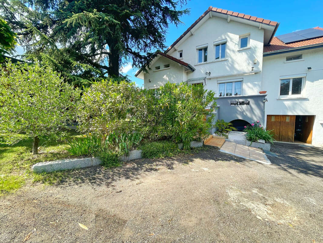 Maison à CHASSE-SUR-RHONE