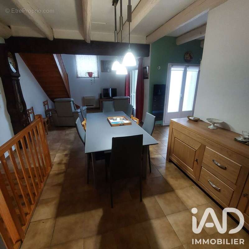 Maison 174 m² à Generac  - photo 5