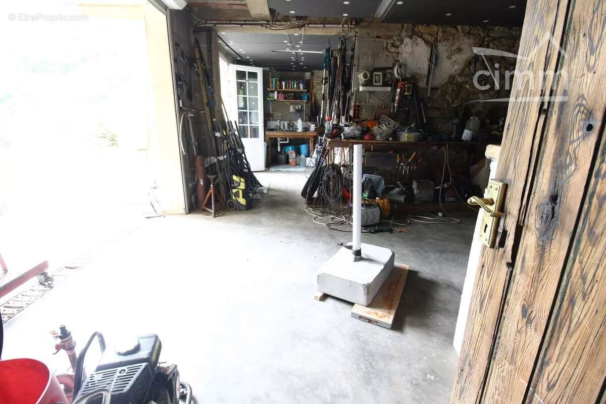 A vendre 2 maisons sur 23 000m² de terrain bordé par une rivière - photo 15