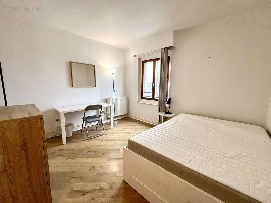 Chambre colocation  - Appartement à SAINT-BRIEUC