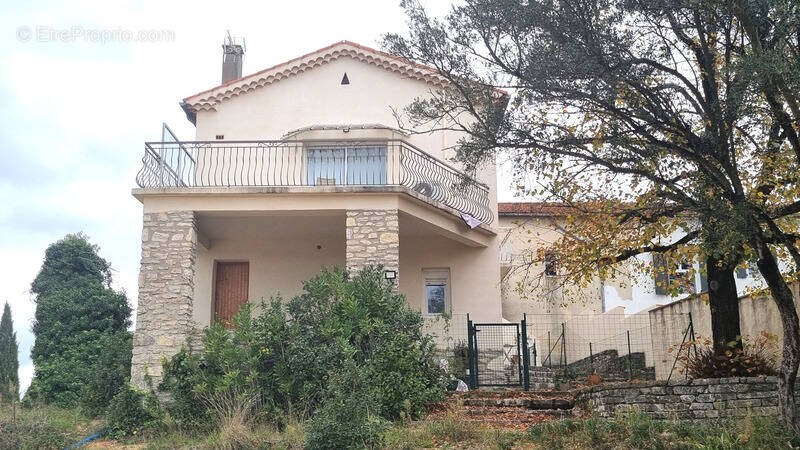 Appartement à SAINT-PRIVAT-DES-VIEUX