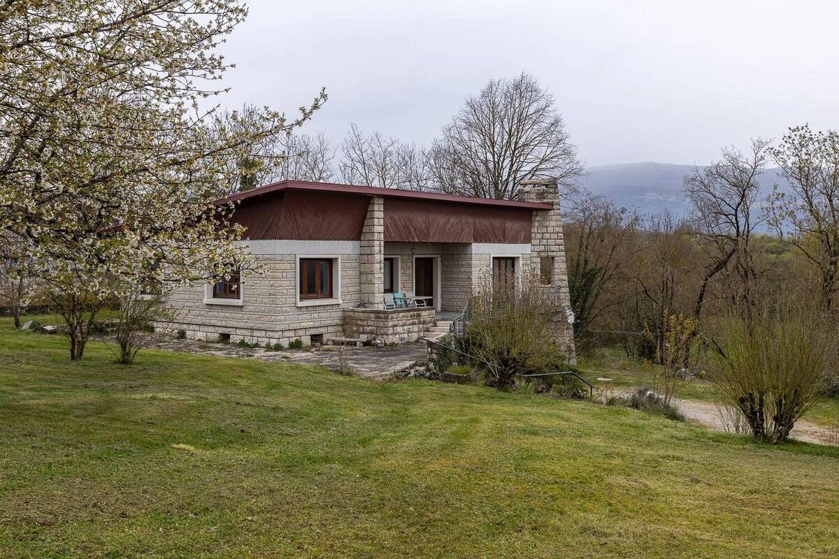 Maison à PORCIEU-AMBLAGNIEU