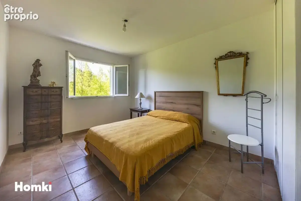 Maison/Villa T5 de 111 m² à Le Luc 83340 - photo 14