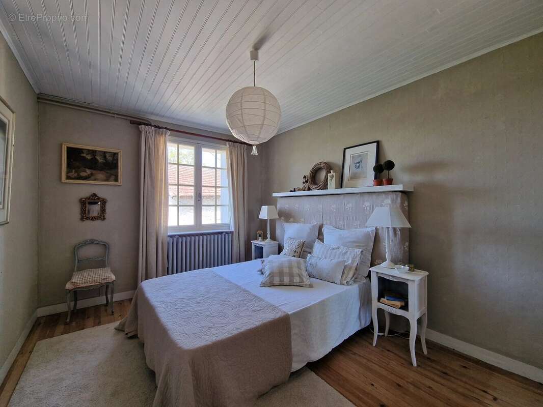 Appartement à SIGOULES