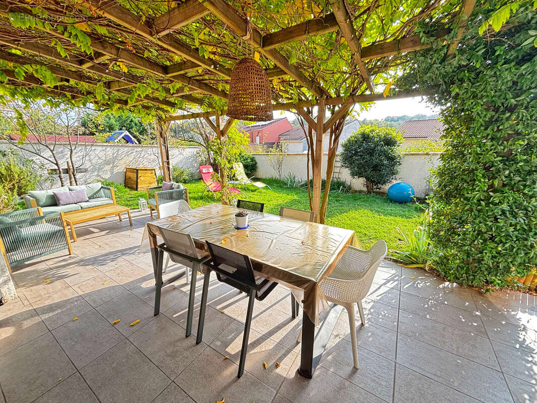 Maison à VILLEFONTAINE