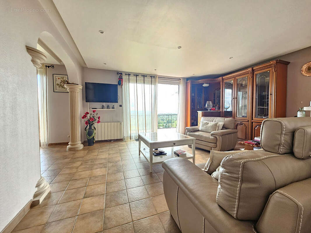 Maison à RILLIEUX-LA-PAPE