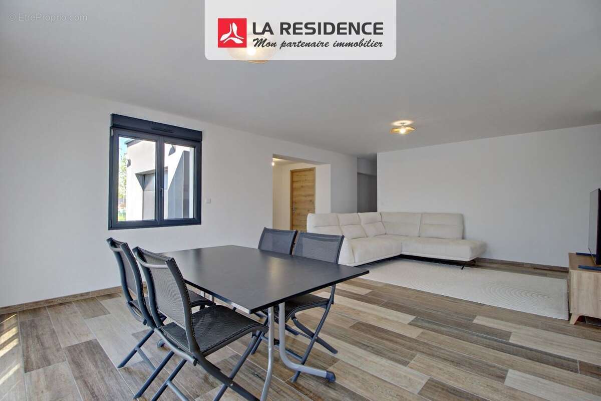 Maison à SAINT-MARCEL