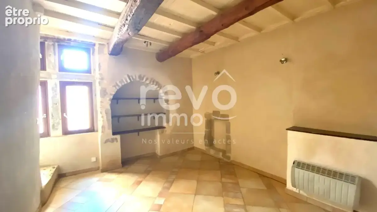 VENDEMIAN : MDV 58 M²,avec cour: bon etat, calme et cachet - photo 3