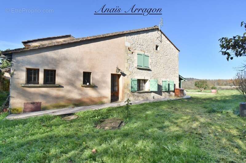 Maison à MONTAYRAL