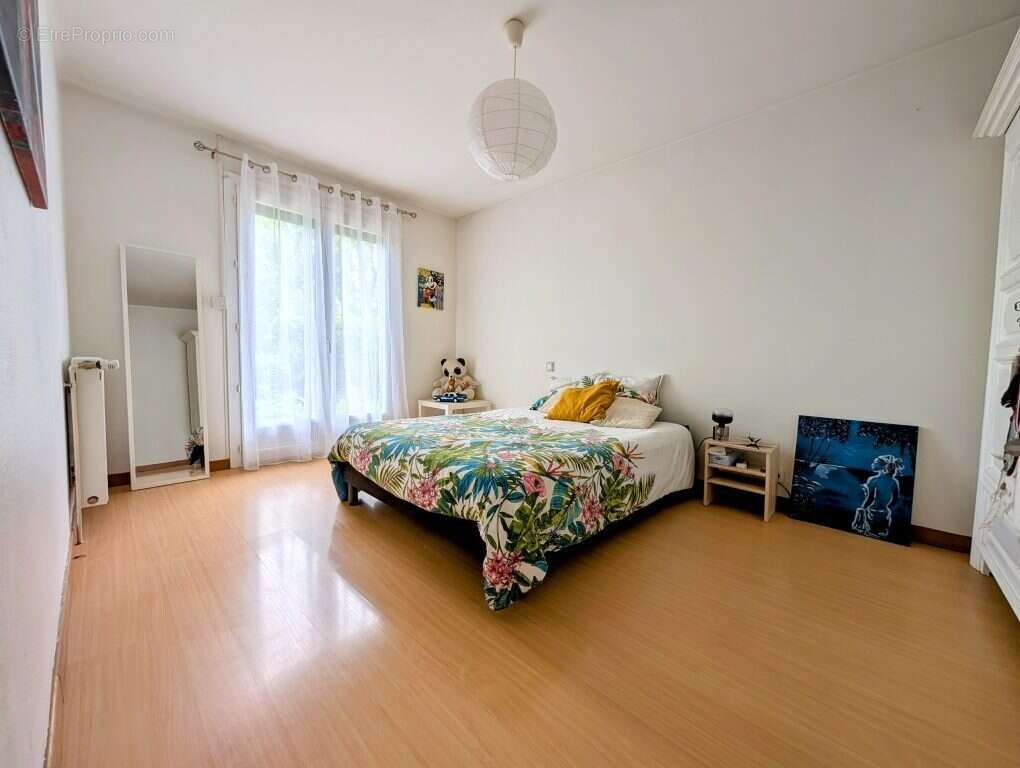 Maison à SAVIGNY-LE-SEC