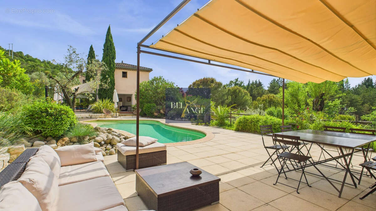 Maison à GROSPIERRES