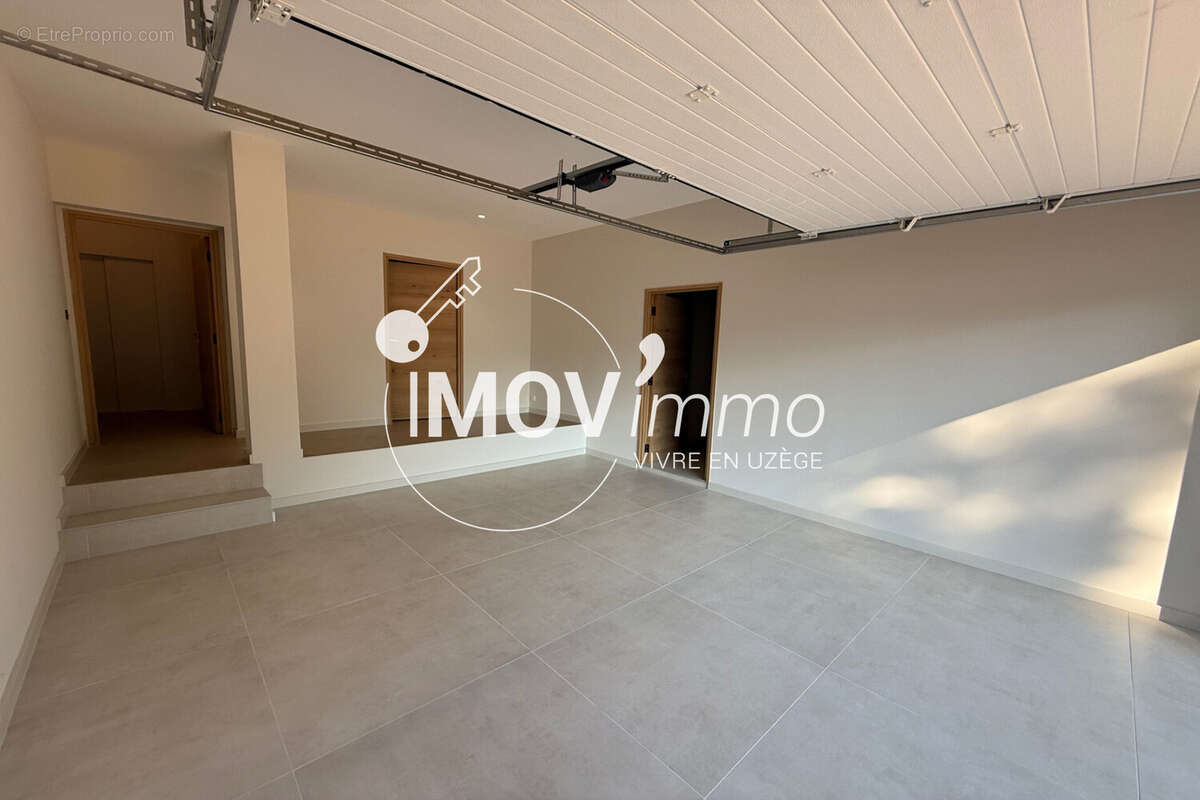 Maison à SAINT-QUENTIN-LA-POTERIE