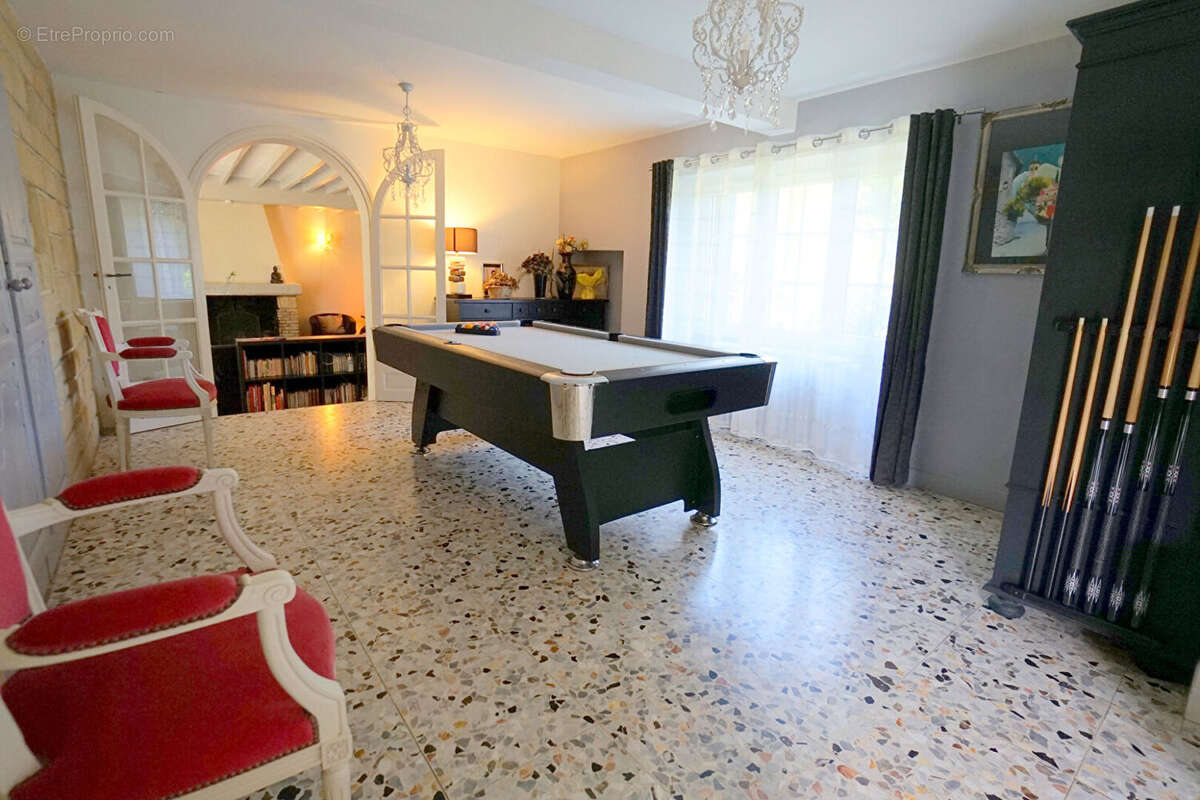 Maison à MEZIERES-SUR-SEINE