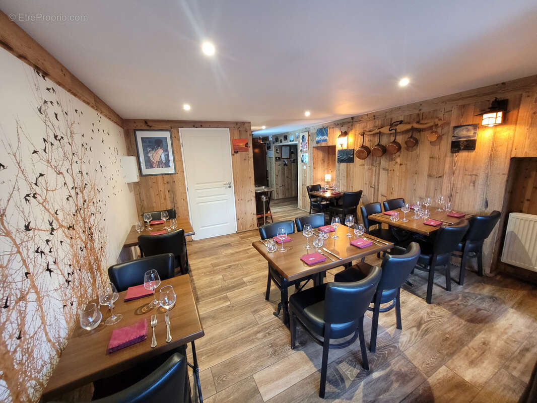 Commerce à BONNEVAUX