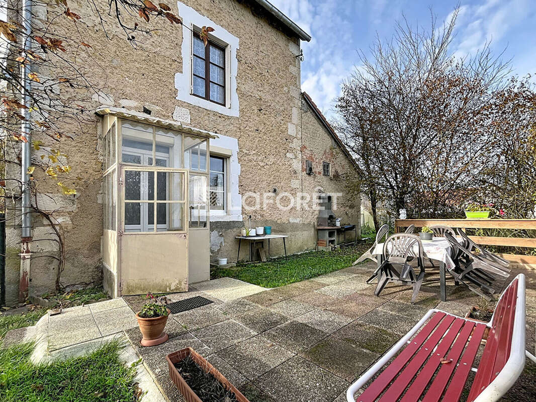 Maison à MAXEY-SUR-MEUSE