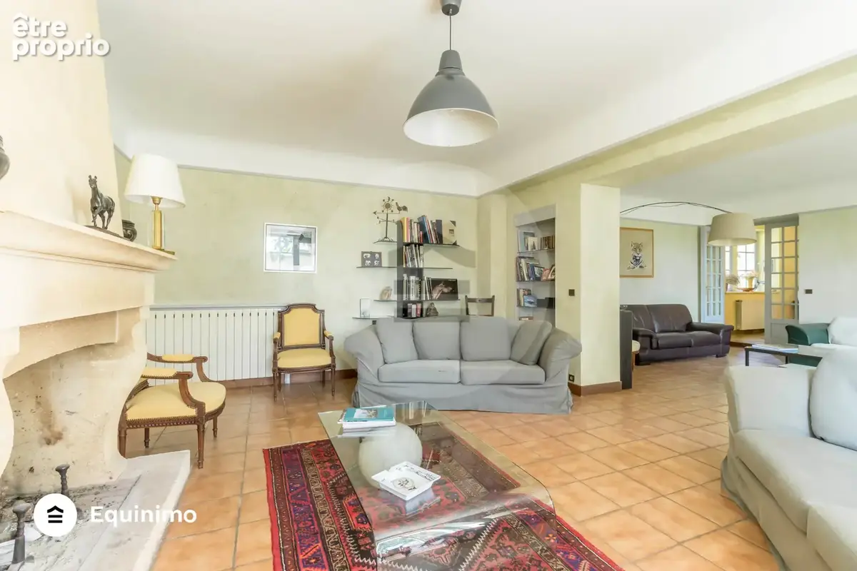 Maison familiale 9 pièces 6 chambres de 295m2 située dans un environnement arboré avec terrasse, jardin et gar - photo 5