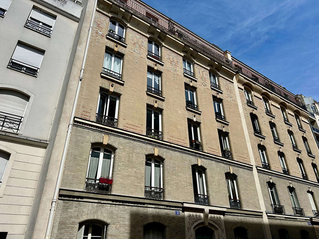 Appartement à PARIS-20E