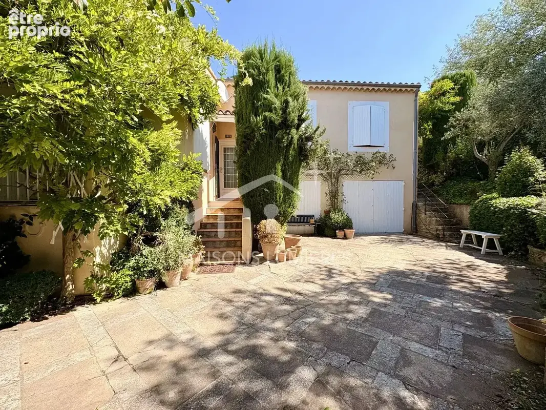 Villa de 150m² sur un terrain arboré et fleuri de 510m² - T5 - APT - 368 000€ - photo 2