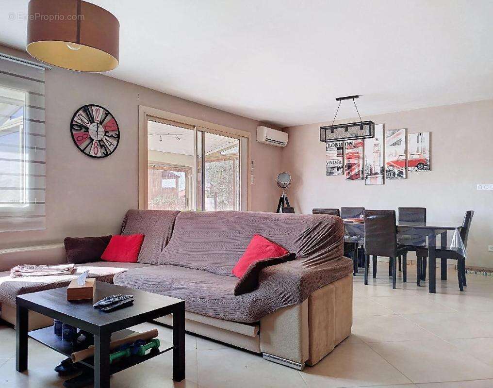 Maison à PUGET-SUR-ARGENS