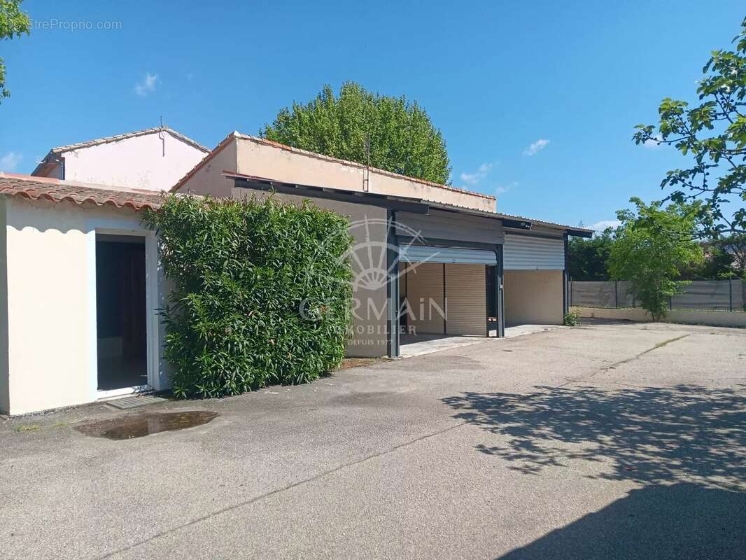 Maison à L'ISLE-SUR-LA-SORGUE