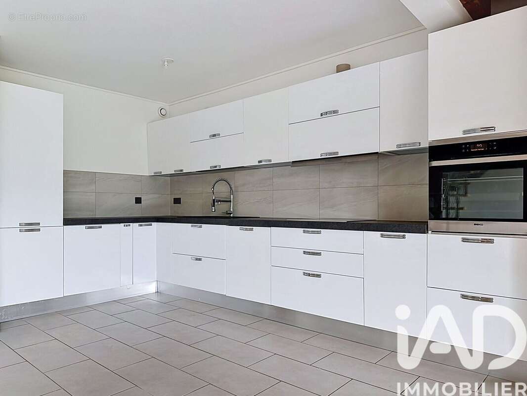 Photo 6 - Appartement à VIRY