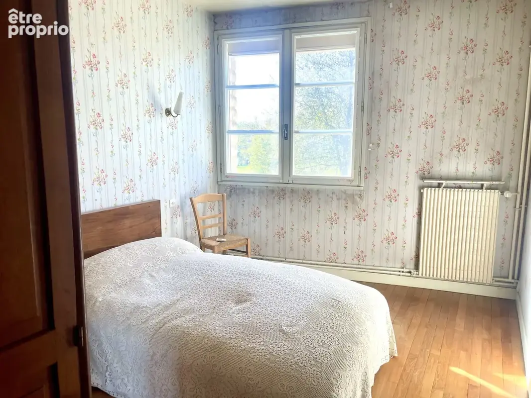 Maison ancienne avec dependances , axe mirebeau- neuville de poitou - photo 13