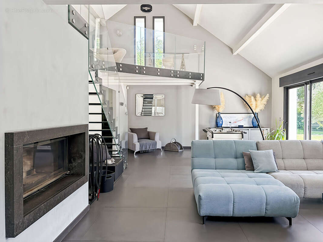 Maison à FEUCHEROLLES