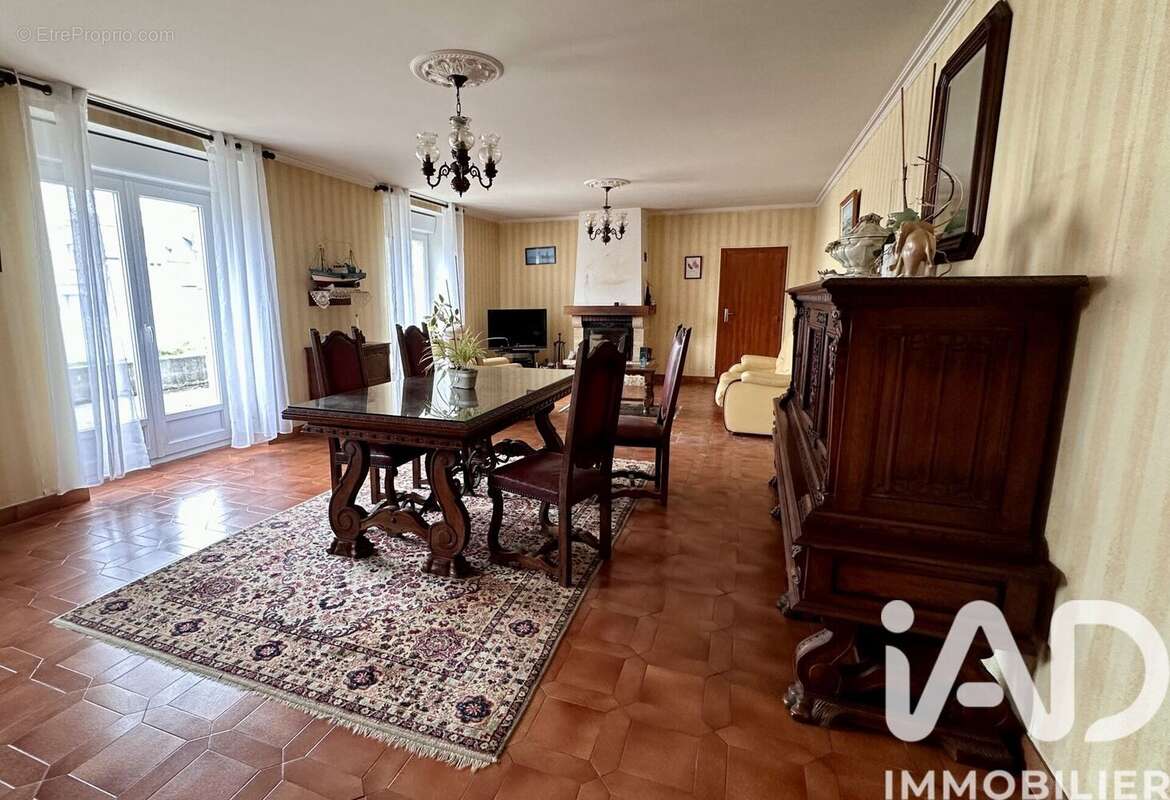 Maison 165 m² à Treffiagat  - photo 3