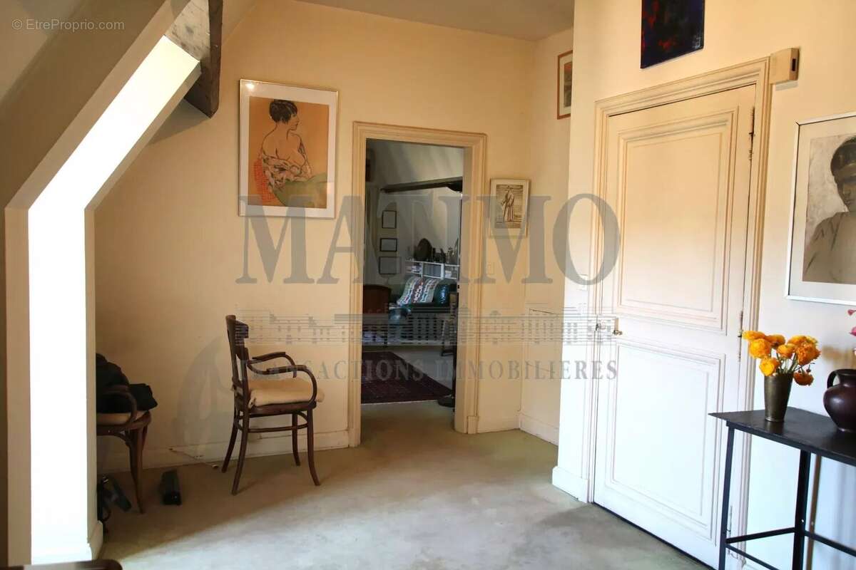 Appartement à PARIS-4E