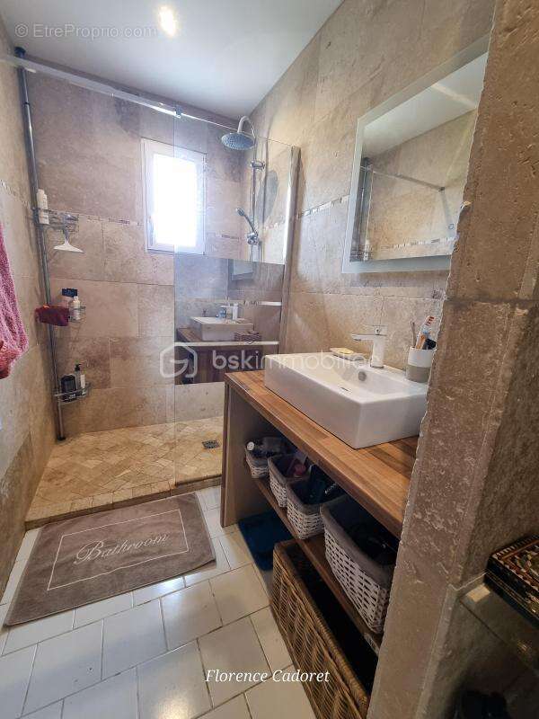 Maison à SAINT-QUENTIN-LA-POTERIE