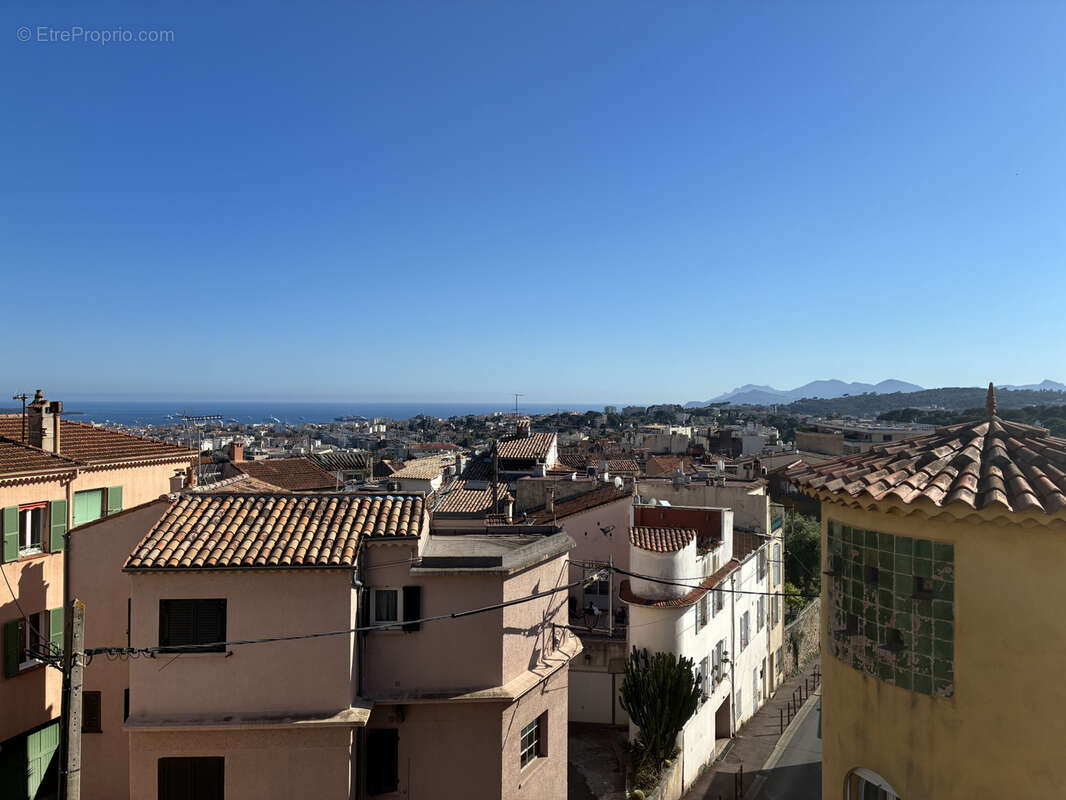 Appartement à LE CANNET