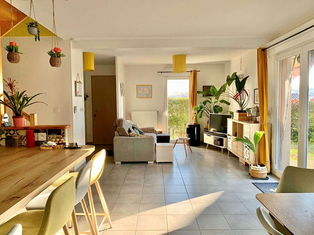 Maison à BOURGOIN-JALLIEU