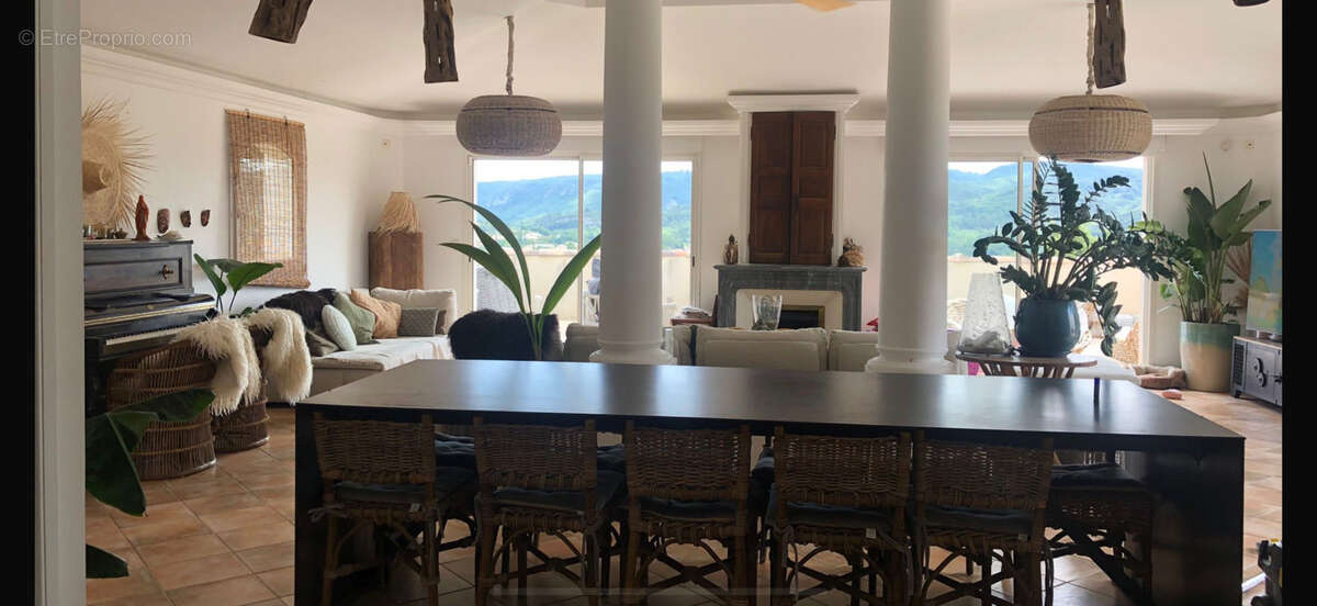 Maison à GREOUX-LES-BAINS