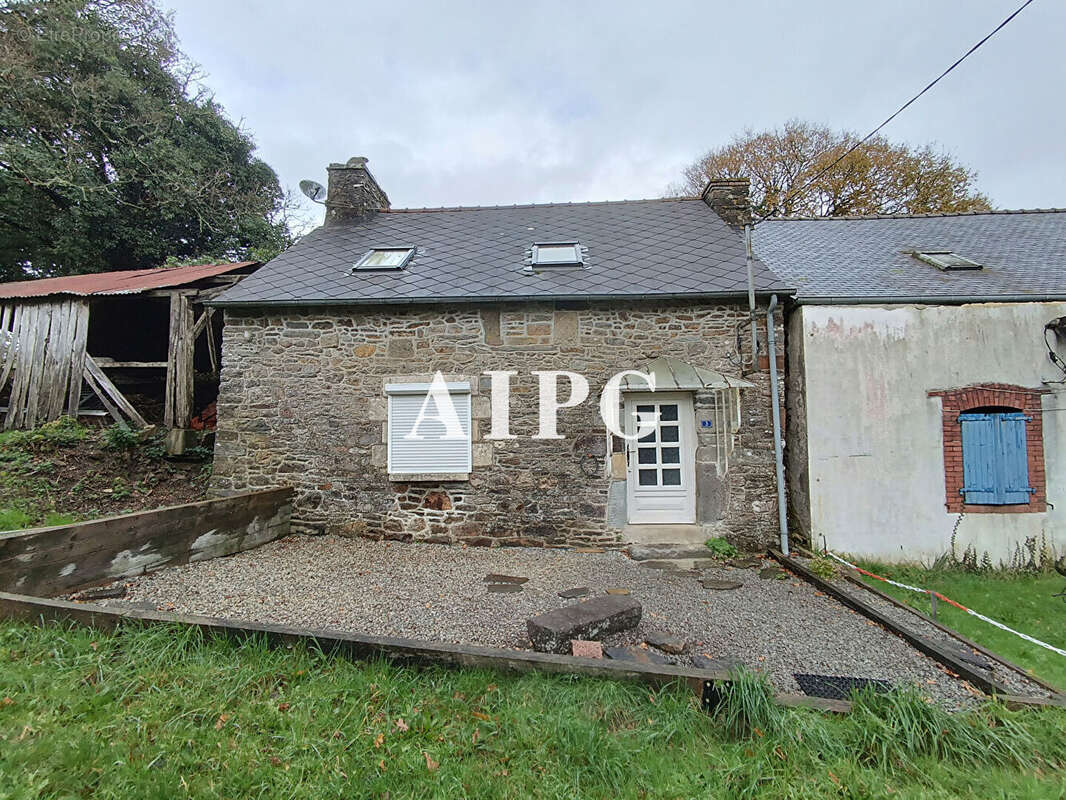 Maison à LESCOUET-GOUAREC