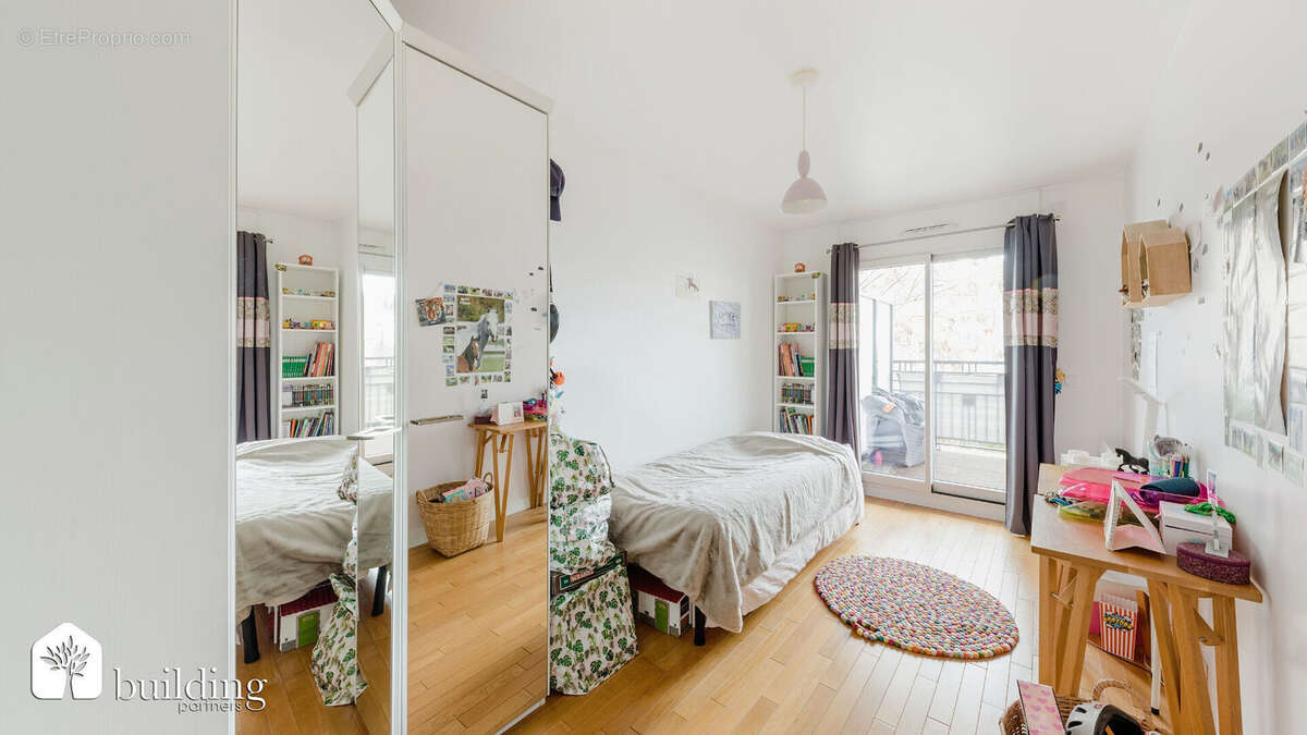 Appartement à LEVALLOIS-PERRET