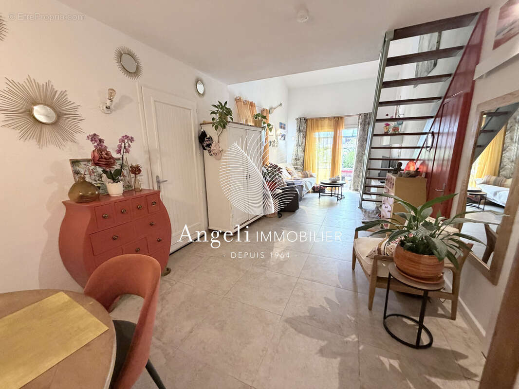 Maison à FREJUS