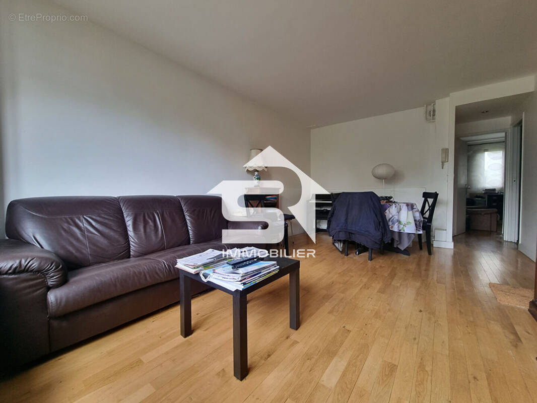 Appartement à FONTENAY-SOUS-BOIS