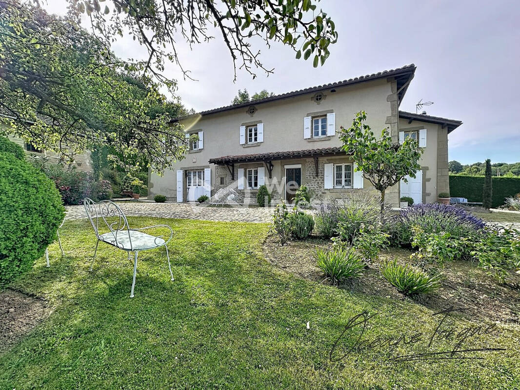 Maison à HAUTERIVES