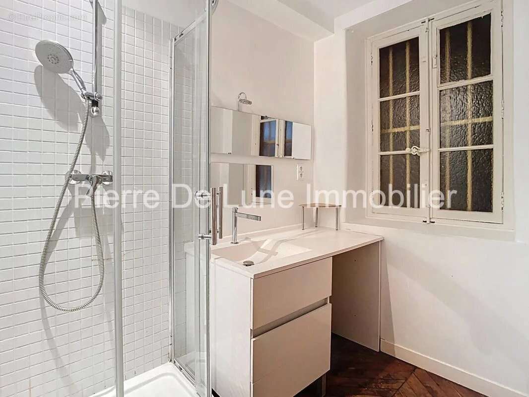 Appartement à LYON-1E
