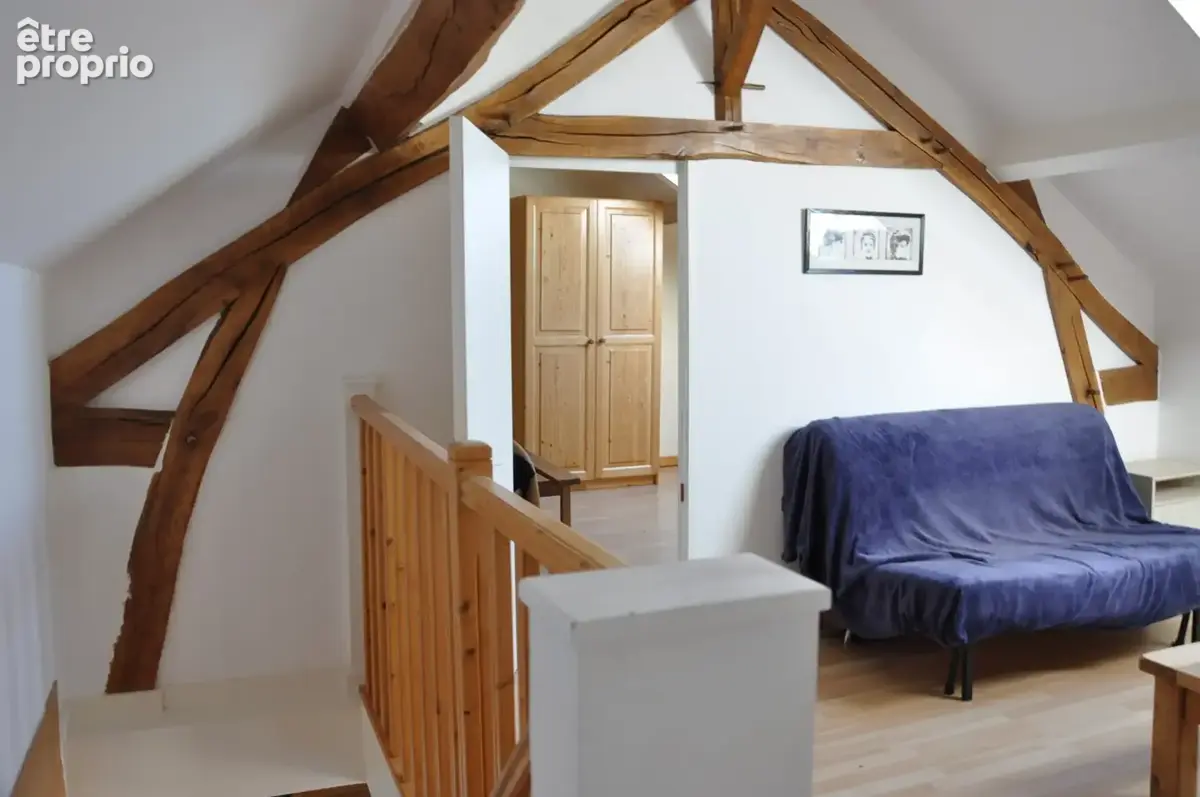 Charmante maison de campagne avec 2,5 hectares de prairie à Châtelus - photo 12