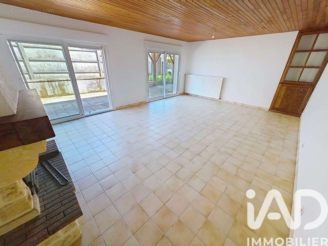 Photo 3 - Maison à MASSIGNAC