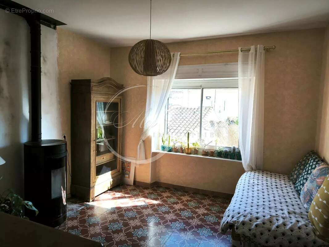 Maison à SAINT-LAURENT-DE-LA-CABRERISSE