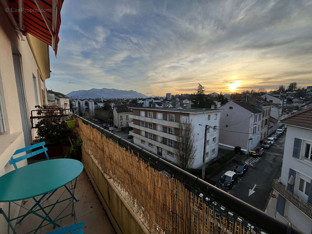 Appartement à VOIRON