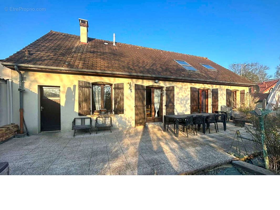 Maison à COULAINES