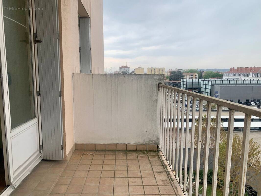 Appartement à ROMANS-SUR-ISERE