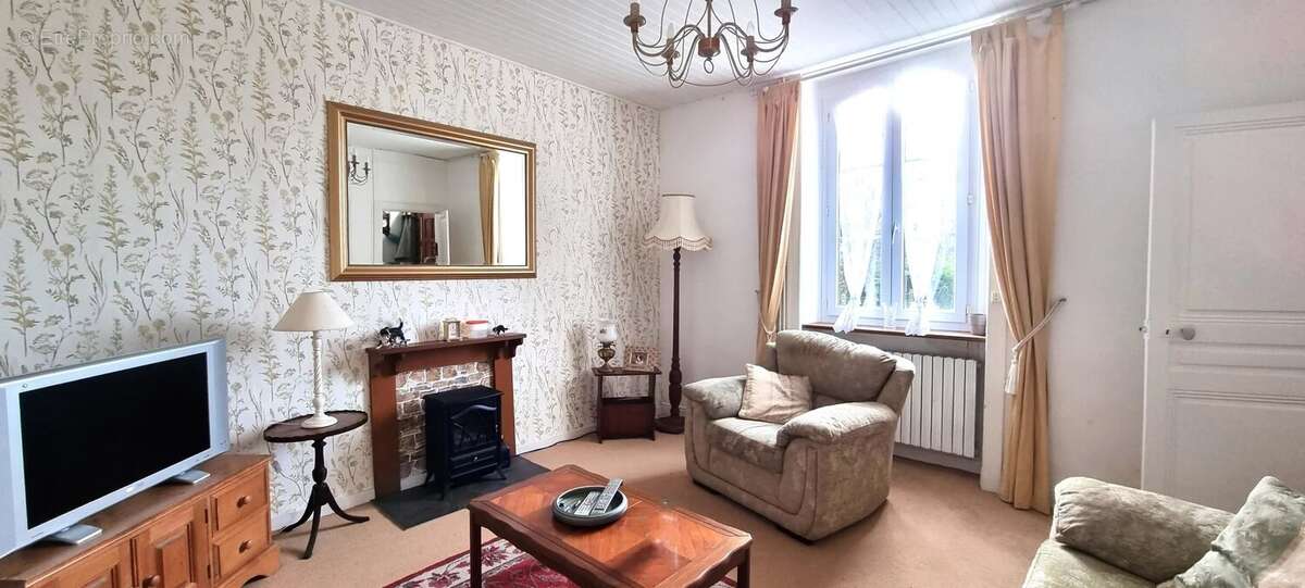 Maison à LE TEILLEUL