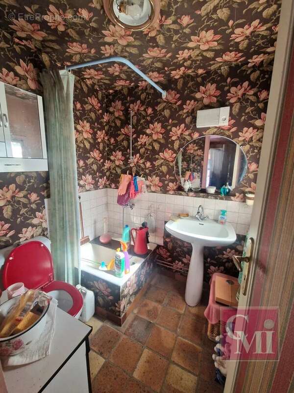 Maison à BREUX-JOUY