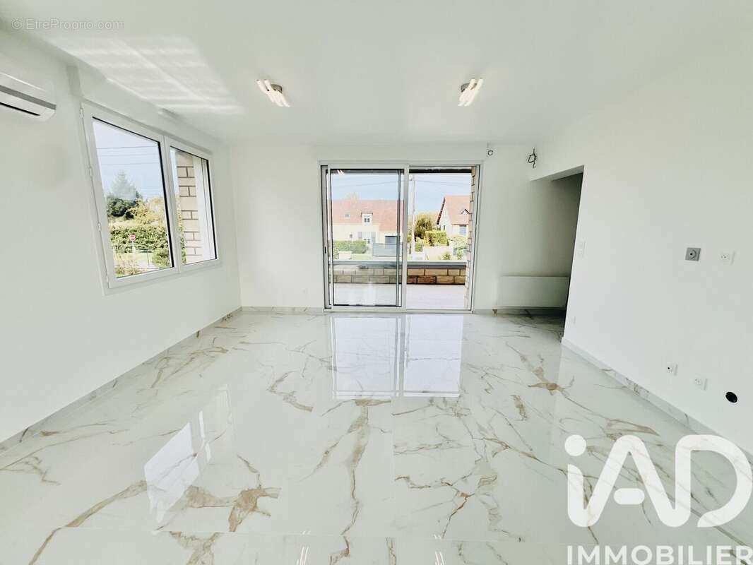 Photo 3 - Maison à VERNEUIL-EN-HALATTE