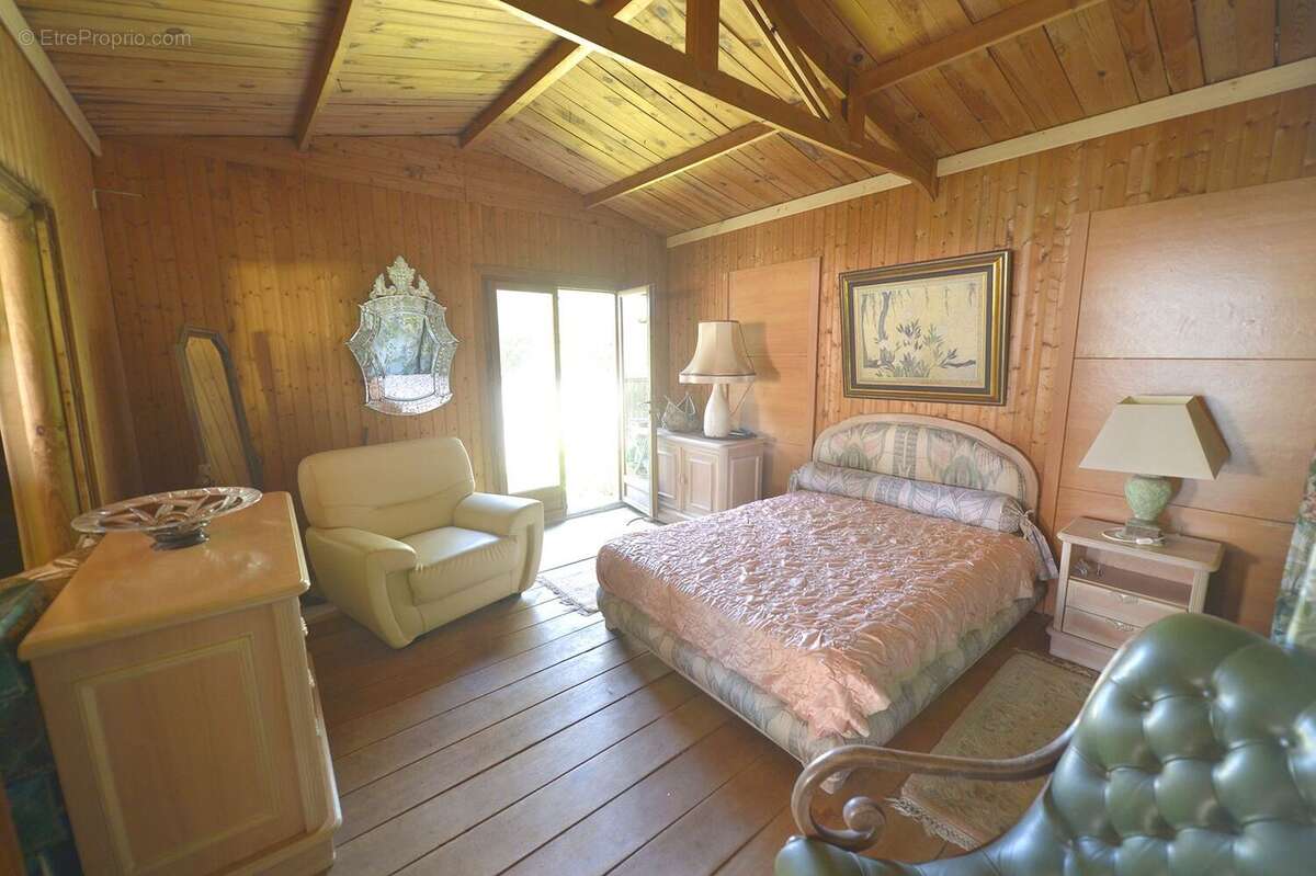 Maison à MESCHERS-SUR-GIRONDE