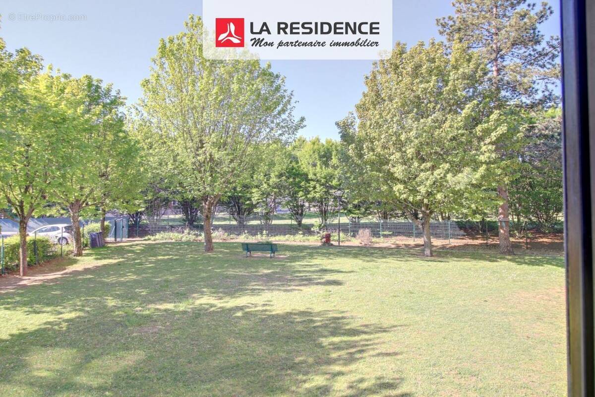 Appartement à LES MUREAUX